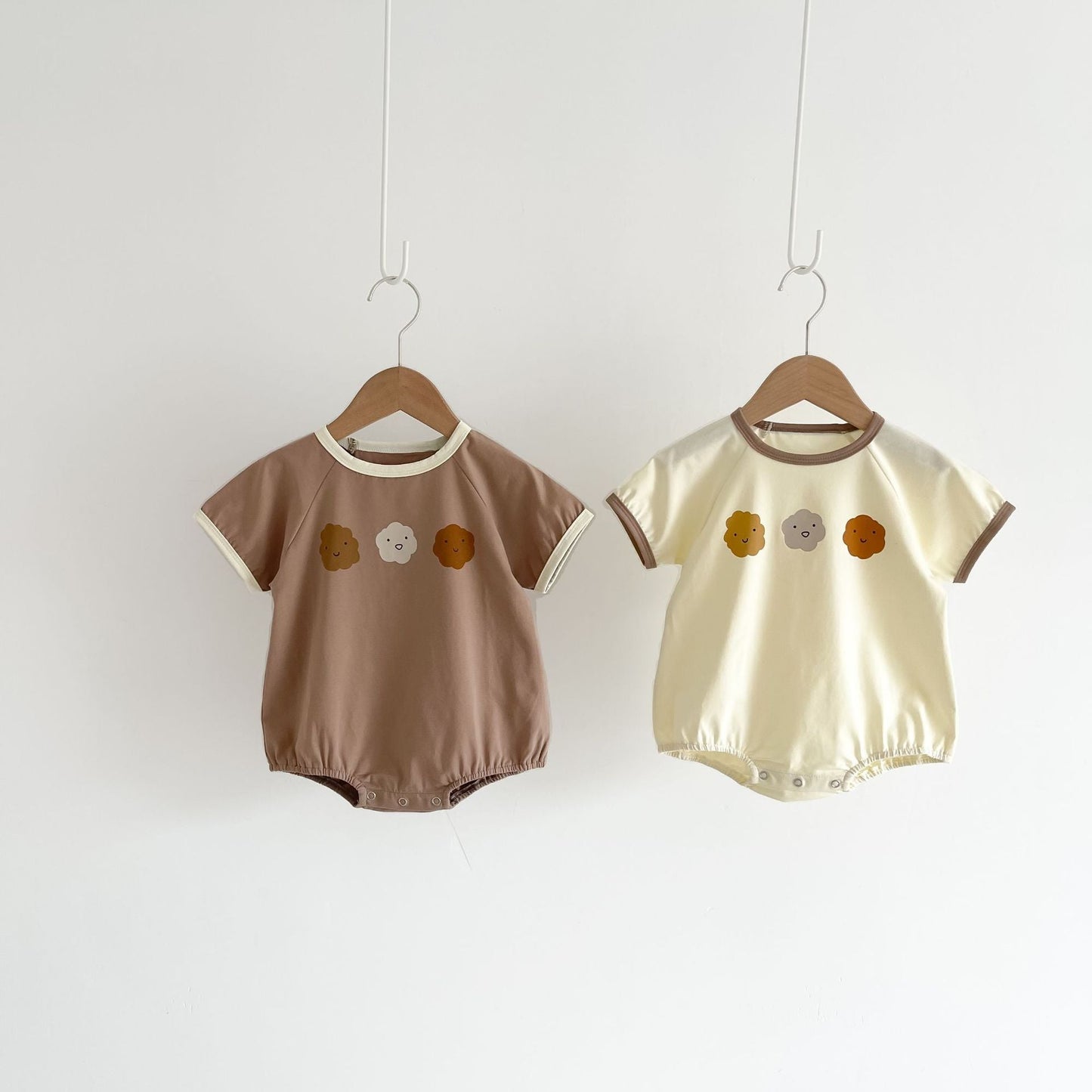 Baby Girl Cute Smile Face Print Short-Sleeved Round Collar Simpfy Onesies-2